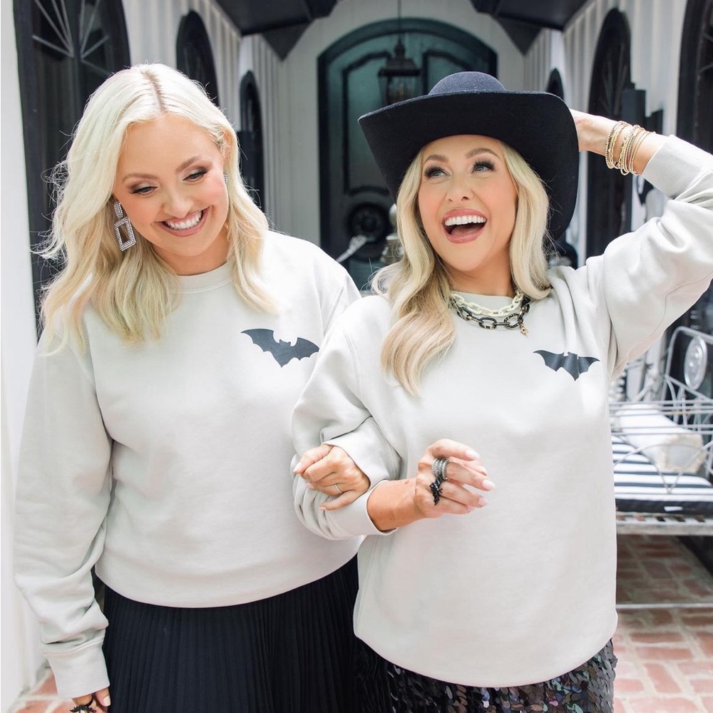 Living Fully Bat to the Bone Sweatshirt Size Large